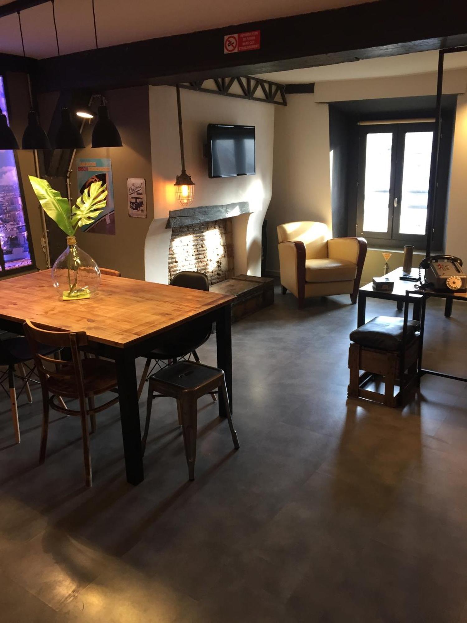 T3 Duplex Industriel Hyper Centre Historique * Troyes